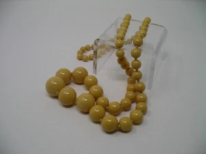 Collar de cuentas de caramelo de baquelita grande anudado a mano vintage años 60 - Imagen 1 de 6
