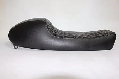 1976 -1977 Suzuki GT500 GT 500 solo single low profile seat saddle CODE: S2190 - Imagem 1 de 4