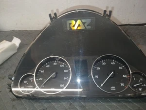 Speedometer 203 Type Cluster C230 Sedan MPH Fits 05 MERCEDES C-CLASS 674321 - Picture 1 of 3