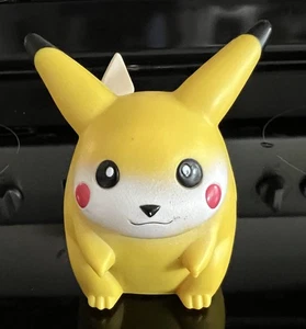 Vintage 1997 TOMY Pokemon 3" Talking Light-Up Pikachu Figure Toy Nintendo Works - Picture 1 of 3