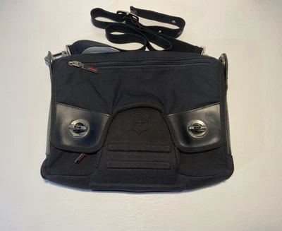 Victorinox Field Master 15" Negro Bolso Mensajero Estuche - Negro - Usado Foto 1 de 4