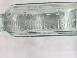 Vintage Hire's Household Extract Embossed Green Bottle Phila., Pa. (Collar 5-1) - Picture 1 of 4