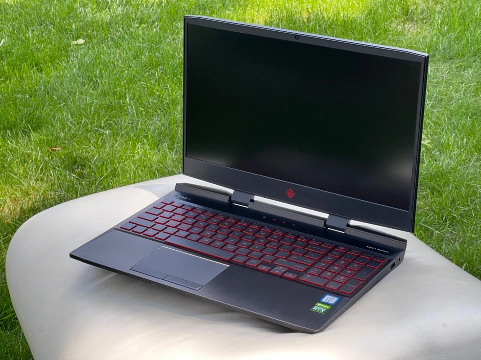 Portátil para juegos HP OMEN Intel i7-8750H 16G nVidia RTX2070 500G SSD Foto 1 de 4