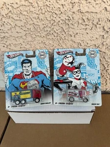 Hot Wheels Lot 2x DC Comics Hiway Hauler Bizarro / Breadbox Harley Quinn D60 - Picture 1 of 1