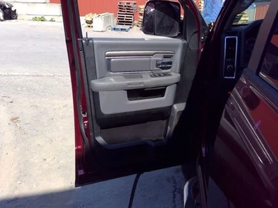 DODGE RAM 1500 2016 Front Door Trim Panel 840945 - Изображение 1 из 4