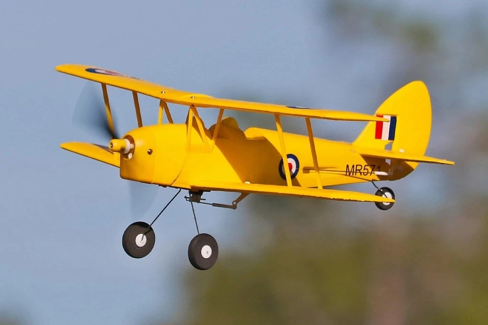 Avión de radiocontrol Skynetic Tiger Moth EPP con giroscopio 360 mm 14,1" envergadura RTF EE. UU. Foto 1 de 4