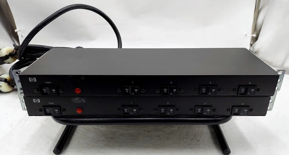 LOT OF 2 HPEO4501 Intelligent Modular PDU Series 228481-002 - Image 1 of 4