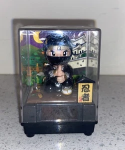VINTAGE - Solar Figurine Ninja Endless Discovery (Import Japan) - Picture 1 of 7