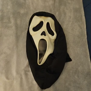 Scream Ghost Face Mask Stretchy Pull Over - Picture 1 of 2