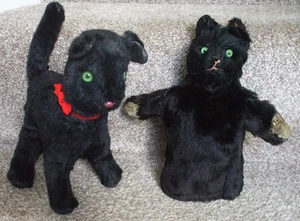 2 x VINTAGE BLACK GLASS EYED LUCKY CATS ONE IS A HAND PUPPET - STEIFF ?? - Picture 1 of 6