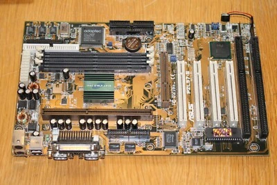 ATX Mainboard ASUS P2L97-S - Intel Chipset - 2x ISA - 4x PCI - AGP1x/2x - Slot1 - Bild 1 von 3
