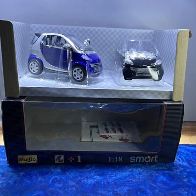 Maisto 1/18 Scale Model Car 31852 - Smart For Two Coupe - Silver/Blue Black Rare - Image 1 of 4