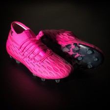 size 7.5 football boots