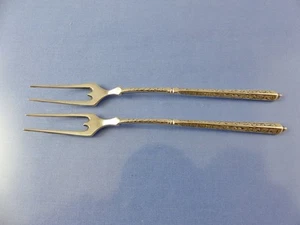 TRIANGLE FORM HANDLE SCROLL 2 HORS D'OEUVRE FORKS .800 SILVER BY unbranded ITALY - Picture 1 of 4
