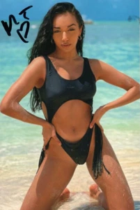TV/DANCING: MICHELLE TSIAKKAS SIGNED 6x4 SEXY MODELLING PHOTO+COA **PROOF** - Picture 1 of 2
