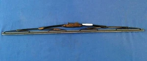 NOS Wiper Blade GM # 10329206 RH Venture 97-05 Silhouette 97-04 Montana 99-05 + - Picture 1 of 3