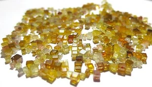 Lote de más de 10 quilates de diamantes de cubo cúbico natural pulido colores mixtos - Imagen 1 de 6