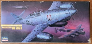 Hasegawa Messerschmitt Me 262 B No.1211 1/72 Scale Open Box Sealed Parts - Picture 1 of 4