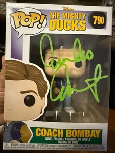 Auténtico entrenador firmado por Emilio Estévez Bombay Mighty Ducks Funko Pop 790 Beckett - Imagen 1 de 5