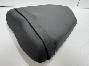 Genuine (OE) Suzuki GSR750 2011-2014 Pillion Rear Seat 45300-08J02-P3H - Picture 1 of 9