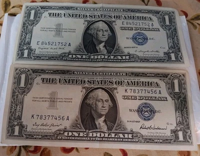 Lot of 2 $1 - 1957  Blue seal silver certificate  Series A - Image 1 of 4