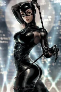 FOIL BATMAN CATWOMAN GOTHAM WAR SCORCHED EARTH 1 Kendrick Lim FOIL Variant NM - Picture 1 of 1