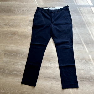 Old Navy Navy Blue Chinos Mens - 31 x 30 - Picture 1 of 3