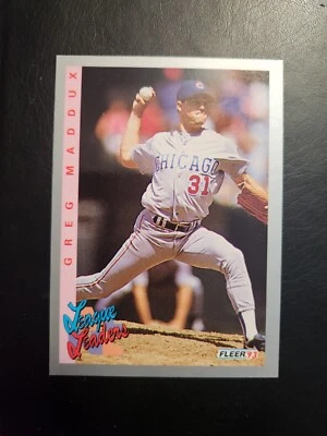 greg maddux 1993 FLEER  #707 LEAGUE  LEADERS  BRAVES HOF - Image 1 of 2