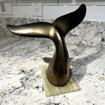 WHALE TAIL BRONZE METAL SCULPTURE Vintage Will Herrera 1985 Maui HI Marble Base - Image 1 of 4