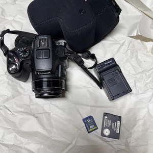 Panasonic Lumix DMC-FZ200 Digital Bridge Camera 12.1 MP, 24x Zoom - Clean - Picture 1 of 13