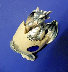 Figura Dragón Azul en Resina Huevo con Estrás Azul Grande 4.5" Alto - Imagen 1 de 8