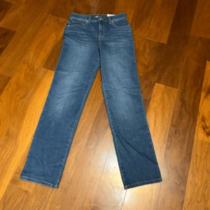 Style & Co women’s straight leg mid rise jeans size 4 NWT - Picture 1 of 8