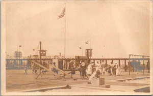 LA JOLLA, CALIFORNIA - MADRES E HIJOS EN PATIO DE RECREO 1915 FOTO POSTAL REAL - Imagen 1 de 2