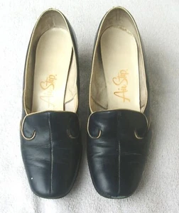  1970's  Women's AIR STEP  Navy Blue, Soft Leather Shoes, Pumps  size 7 - Picture 1 of 9