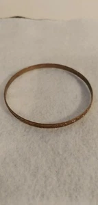 SILVER TONE -  VINTAGE Bangle Bracelet ( SEE DESIGN ) - Picture 1 of 3