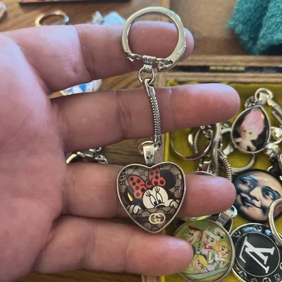 ¡Nuevo Llavero Gucci Minnie Mouse en Forma de Corazón 3D! ¡Bien hecho! Foto 1 de 3