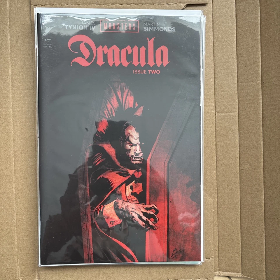 Universal Monsters Dracula #2 2nd Print Roberto De La Torre Variant - Image 1 of 1