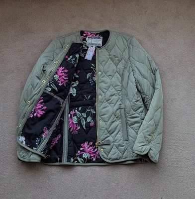 Joules Gisella quilted jacket UK Size 16 soft khaki collarless short equestrian - Image 1 of 4