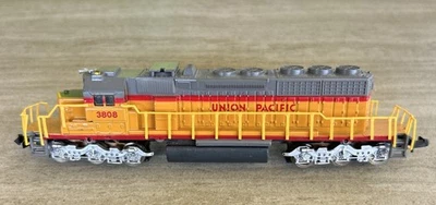Bachmann N Scale EMD SD40-2 Diesel Locomotive Union Pacific 3808 - Image 1 of 4