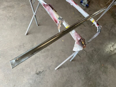 Ford Country 1961 sedán vagón 4 puertas LR cuarto moldura borde inferior Foto 1 de 4