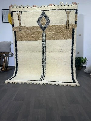 Alfombra moderna abstracta de lana marroquí - diseño blanco y Art Deco Foto 1 de 4