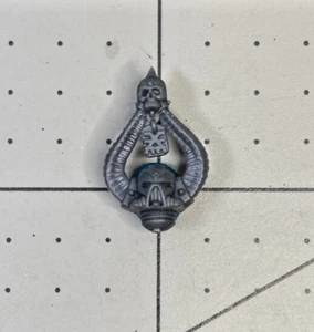 Warhammer 40K CHAOS SPACE MARINE CHAMPION HEAD bit Khorne World Eaters bitz AF25 - Picture 1 of 2