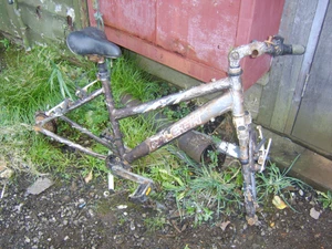 Raleigh Mountain Bike Frame - Picture 1 of 1