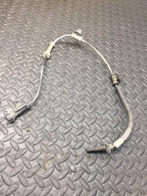 GM Rear Wheel ABS Speed Sensor 92199862 NEW OEM 10-15 Chevrolet Camaro  #1 1462 Foto 1 de 4