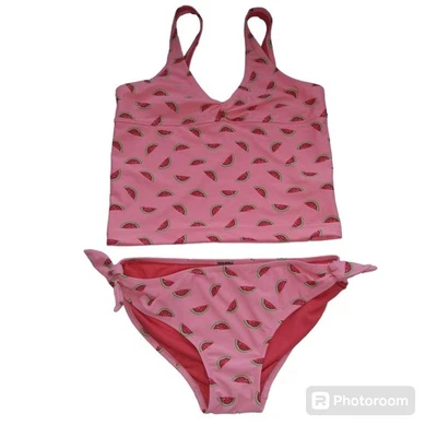 Traje de baño de 2 piezas con estampado de sandía frontal torcido OLX talla XL Old Navy para niñas Foto 1 de 4