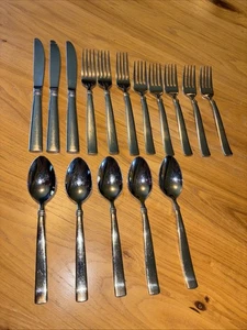 Reed And Barton Heritage 8/10 silverware assortment - Picture 1 of 6