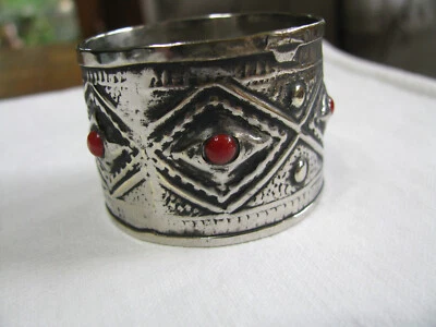 Anillo servilletero de plata vintage tooled-cabachones de cornalina-sin marca de fabricante**EN VENTA*** Foto 1 de 4