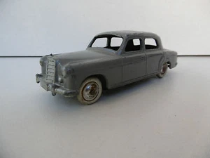 C I J MERCÉDES 220 ÉTAT DE JEU A RESTAURER 1/43è - Picture 1 of 5