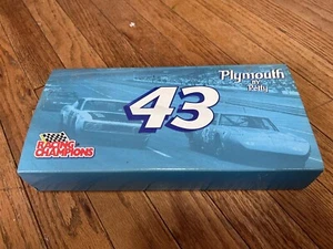 Richard Petty NASCAR Racing Champions 24 Karat Gold Plymouth Replicas - Picture 1 of 8