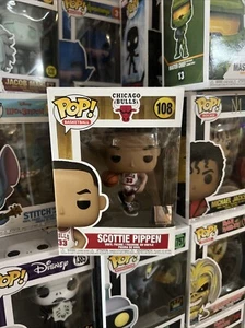 Personaggio Funko Pop Basketball Scottie Pippen Chicago Bulls con protezione =VOLTATO= - Foto 1 di 7